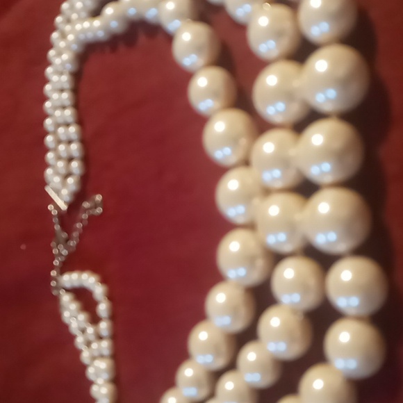 Charter club weighed layered pink pearl necklace. 18 inches long - Picture 5 of 8